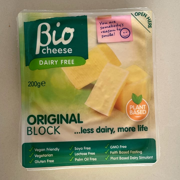 Bio Cheese Cheddar Flavour Block Review abillion