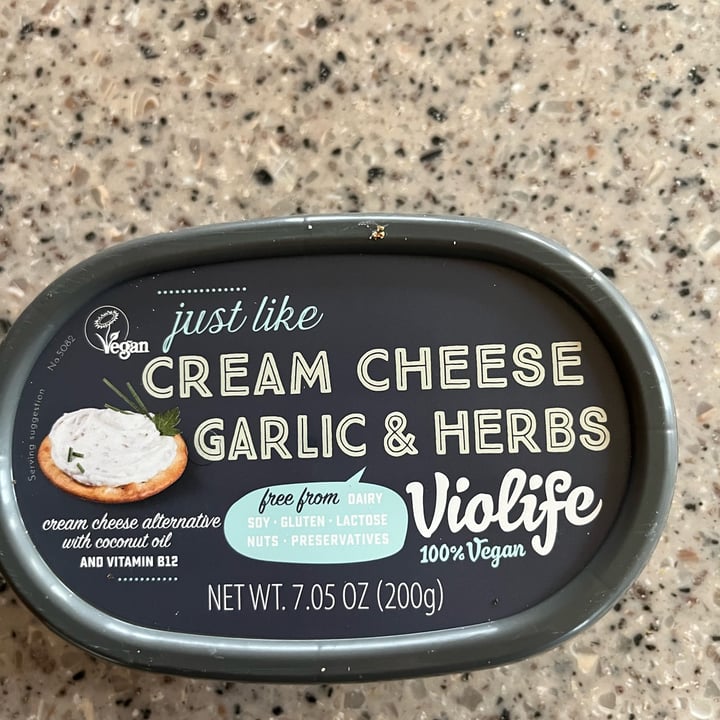 Violife Cream Cheese Garlic & Herbs Review | abillion