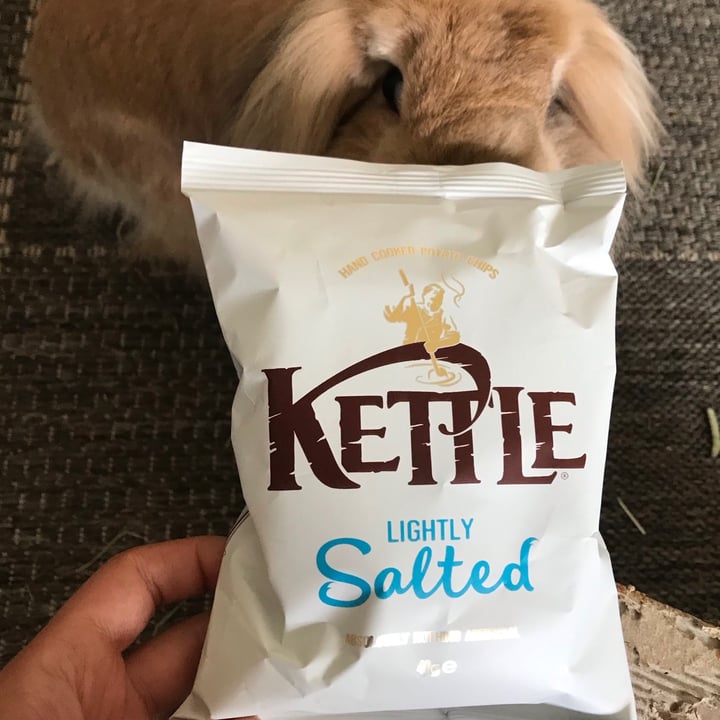 Kettle Lightly salted crisps Review abillion