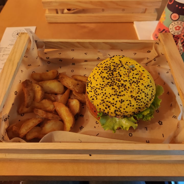 Flower Burger Bologna, Italy Spicy Cecio Review abillion