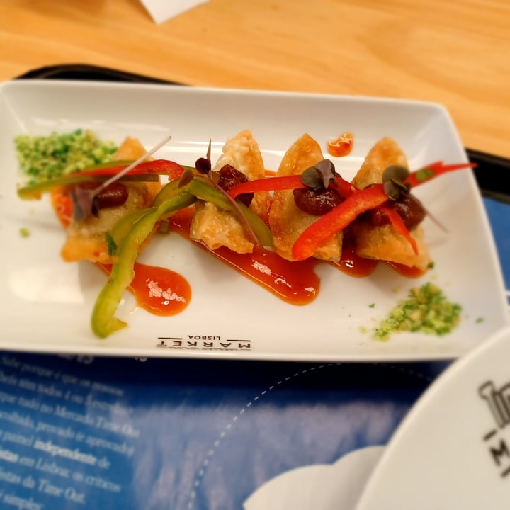 time-out-market-lisboa-portugal-vegan-dumplings-review-abillion
