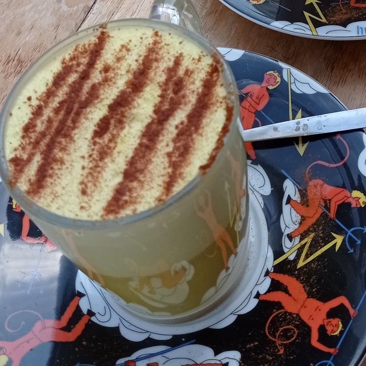 Bagels & Beans 'sHertogenbosch, Netherlands Almond Golden Latte Review