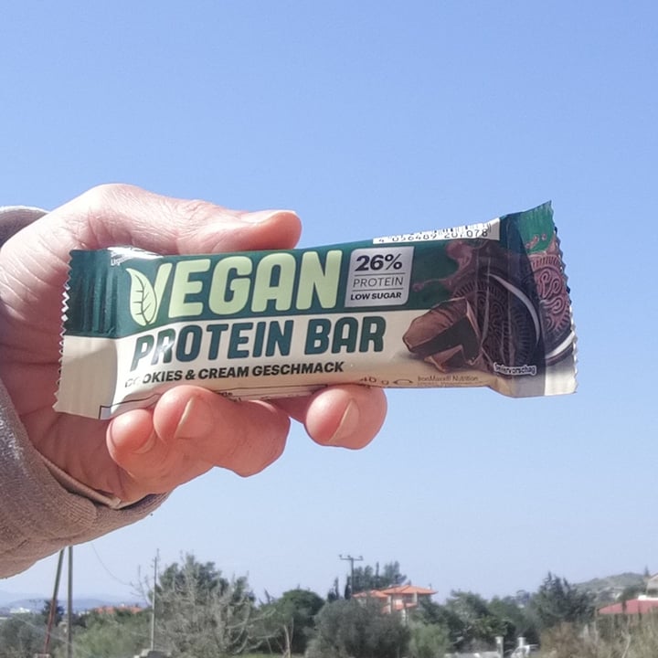 Vegan Protein Bar Cookies and cream geschmack Review abillion