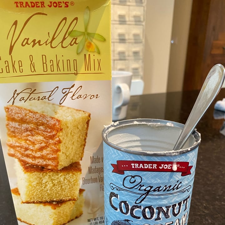 Trader Joe's Vanilla Cake And Baking Mix (veganized!) Review abillion