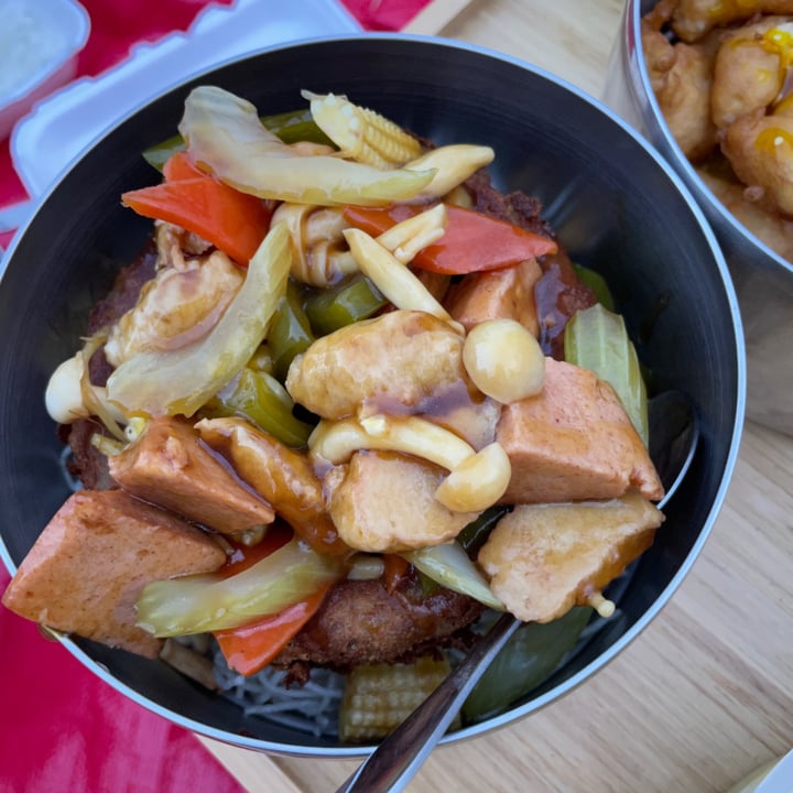 Yuan Xiang Vegetarian Geylang, Singapore Yam Ring With Chicken Cubes