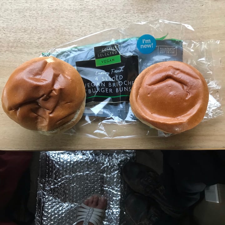 ALDI Specially Selected Vegan brioche buns Review abillion