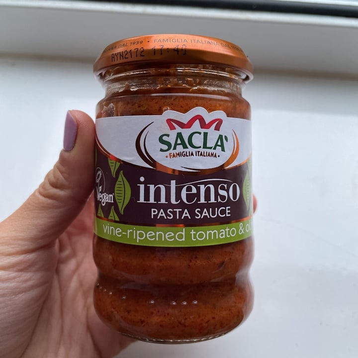 Sacla' Vineripened tomato & olive pasta sauce Review abillion