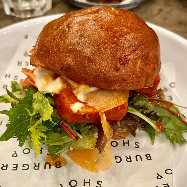 Burger Shop Hereford United Kingdom Maneki Momo Tofu Burger Review