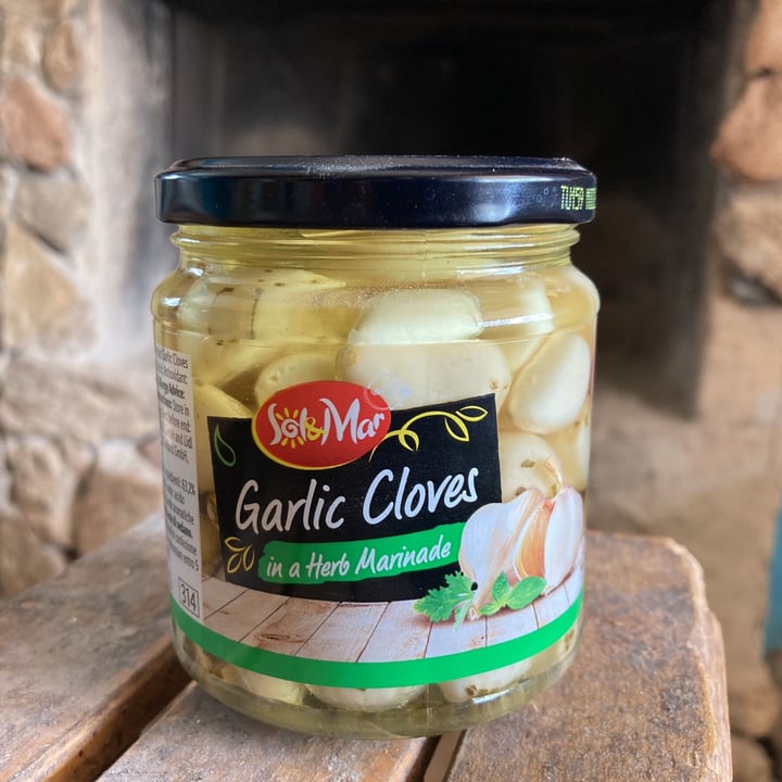 Sol & Mar garlic cloves in a herb marinade Review abillion