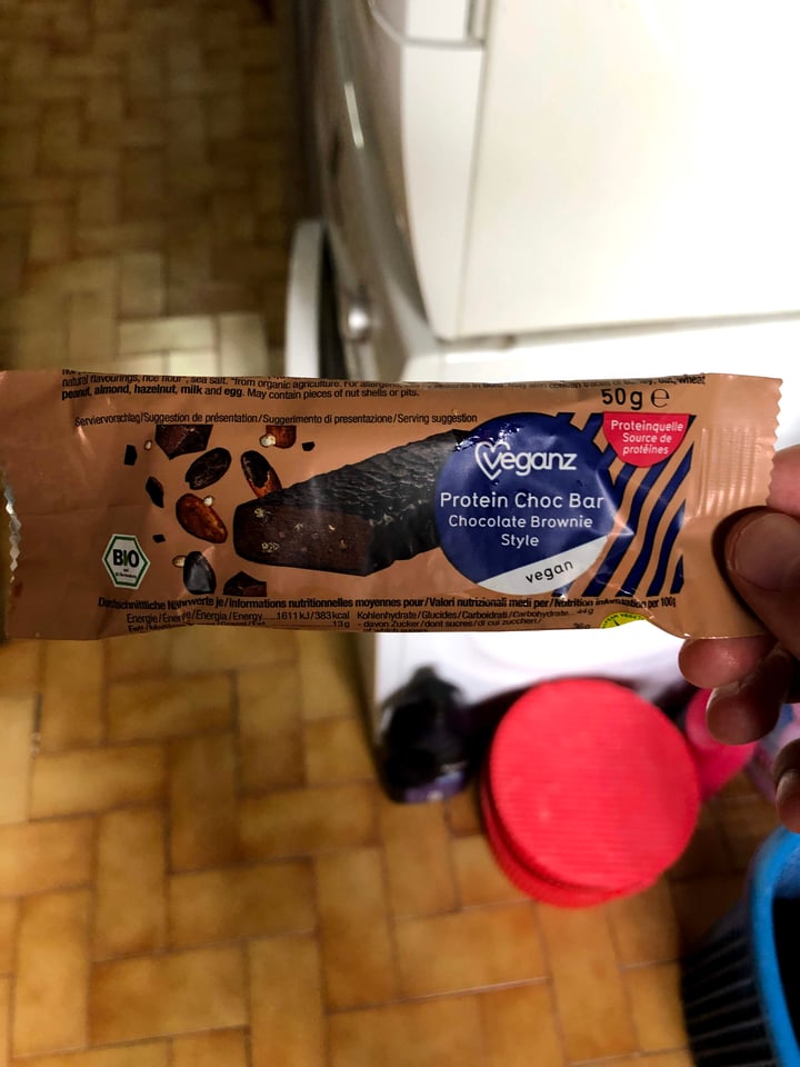 photo of Veganz Protein Choc Bar Chocolate Brownie Style shared by @jeromi4559 on  16 Jul 2020 - review
