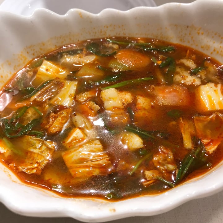 D’life orchard gateway Orchard, Singapore tomyum soup Review abillion