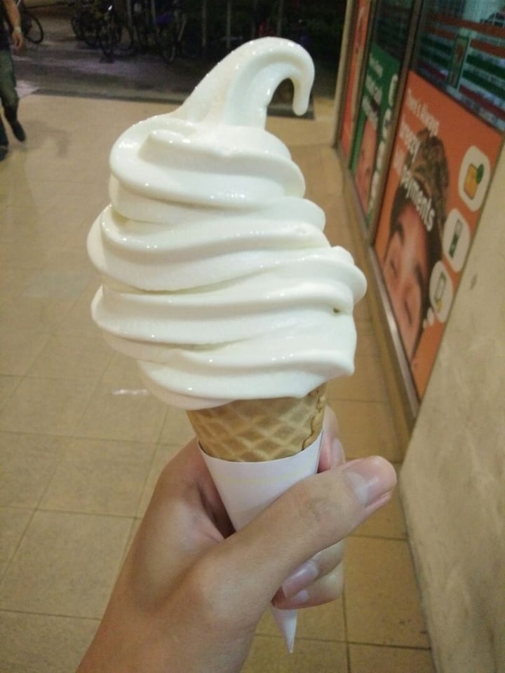 review photo of Mr Bean Soya Milk Ice Cream (Cone) shared by @chocological on 14 Oct 2018 - review