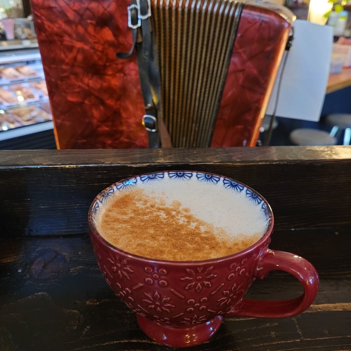 The Vault Nanaimo, Canada Chai Latte (Oat) Review abillion