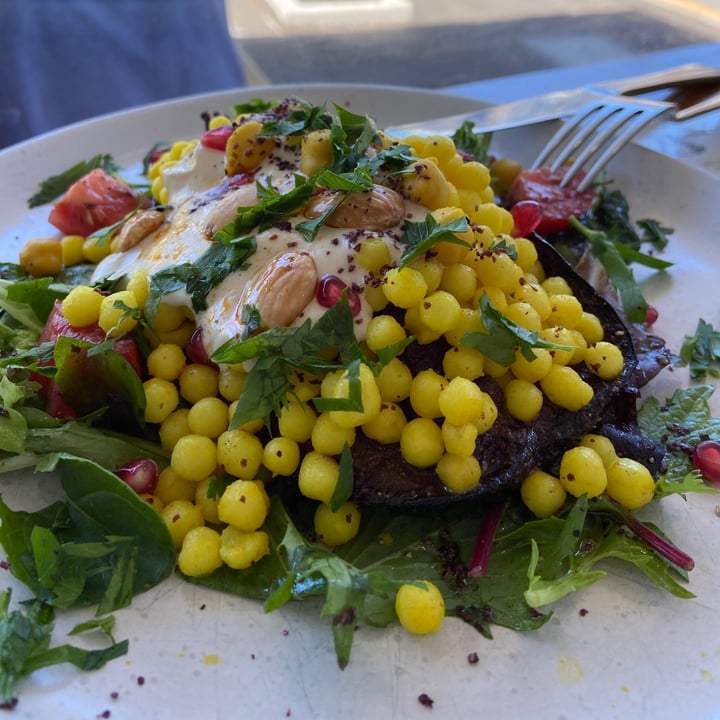 review photo of Khamsa Cafe Imam Fainted shared by @glenwithav on 11 Nov 2020 - review