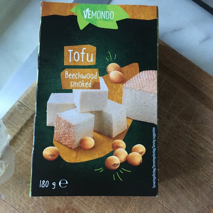 photo of Vemondo Beechwood Smoked Tofu shared by @londonveganista on  09 Sep 2021 - review