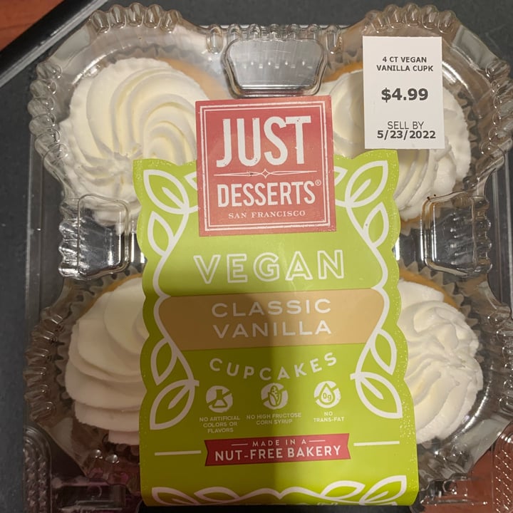 Just Desserts San Francisco Vegan Classic Vanilla Cupcakes Review