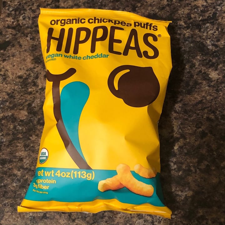 Hippeas Vegan White Cheddar Organic Chickpea Puffs Review abillion