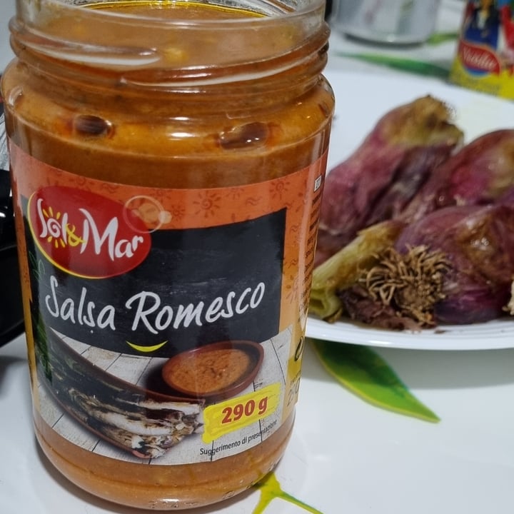 photo of Sol & Mar Salsa romesco shared by @luciamf on  08 Mar 2022 - review