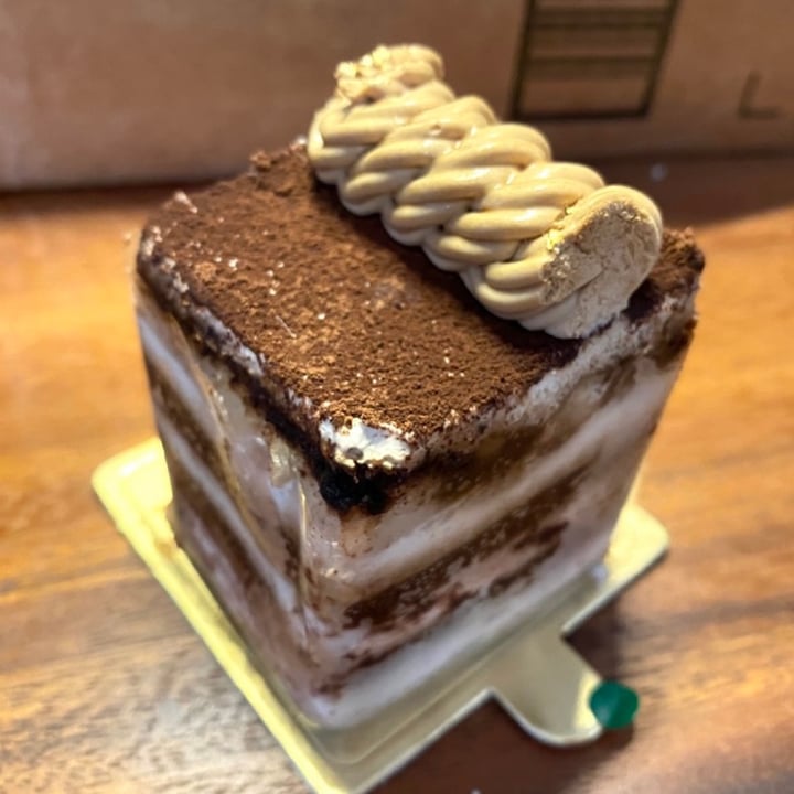 Delcie's Desserts and Cakes Tiramisu slice Review abillion