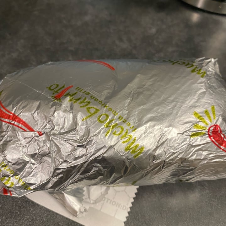 Mucho Burrito Fresh Mexican Grill Victoria, Canada Beyond Meat Crumble Build Your Own Burrito