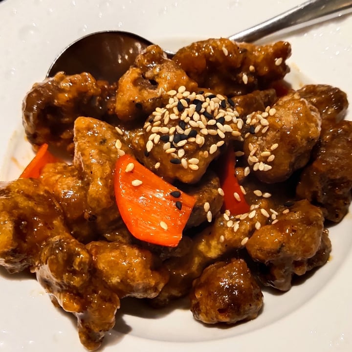 review photo of LingZhi Vegetarian - Velocity@Novena General Tso's Monkey Head Mushroom shared by @varun on 27 Sep 2020 - review