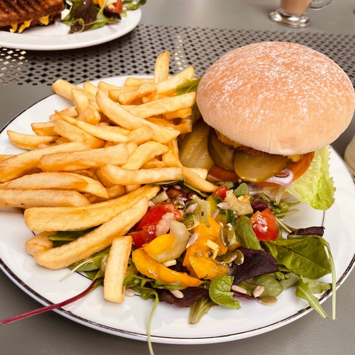 review photo of The Retreat Animal Rescue Chicken Burger shared by @todd on 01 May 2022 - review