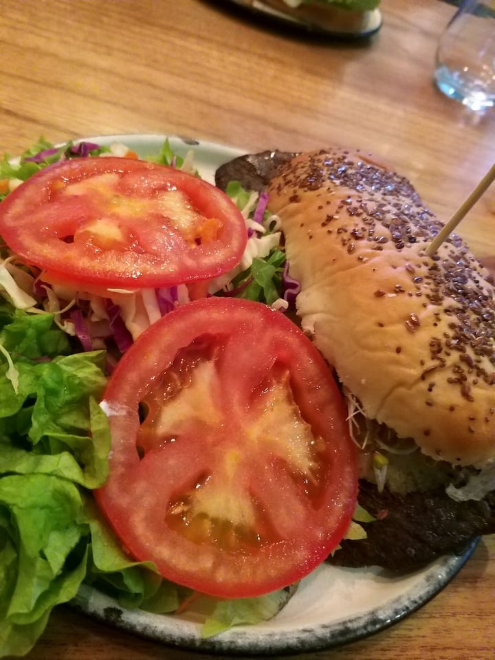 review photo of Estilo Veggie Lomito completo shared by @lolarocha on 30 Jul 2019 - review