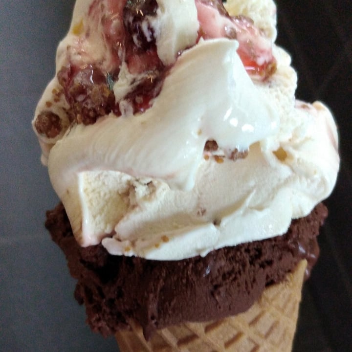 Gelatissimo Wetherill Park Strawberries And Cream Tart // 98 Sugar