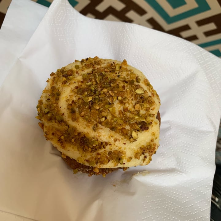 Cake Hole Cafe Vintage Heaven United Kingdom Carrot Cake Review