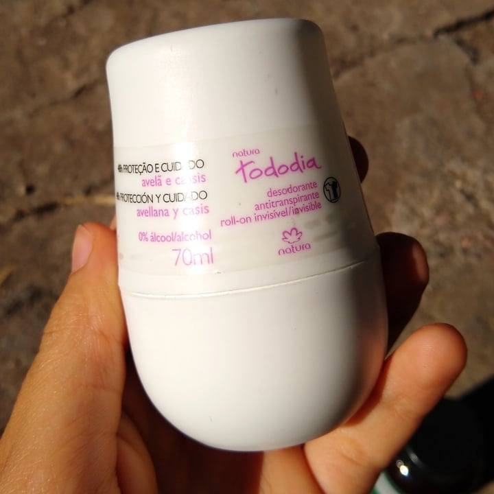 Natura Desodorante Antitranspirante Roll on Avellana y Casis Review |  abillion
