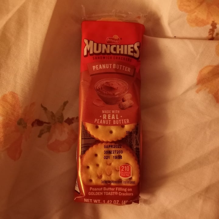 Munchies Peanut Butter Sandwich Crackers Review abillion