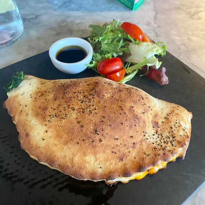 Pizza Express United Kingdom Verdure Calzone Review abillion