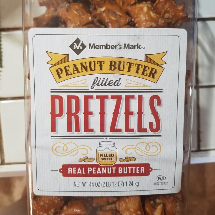 Member's Mark Peanut Butter Filled Pretzels Reviews abillion