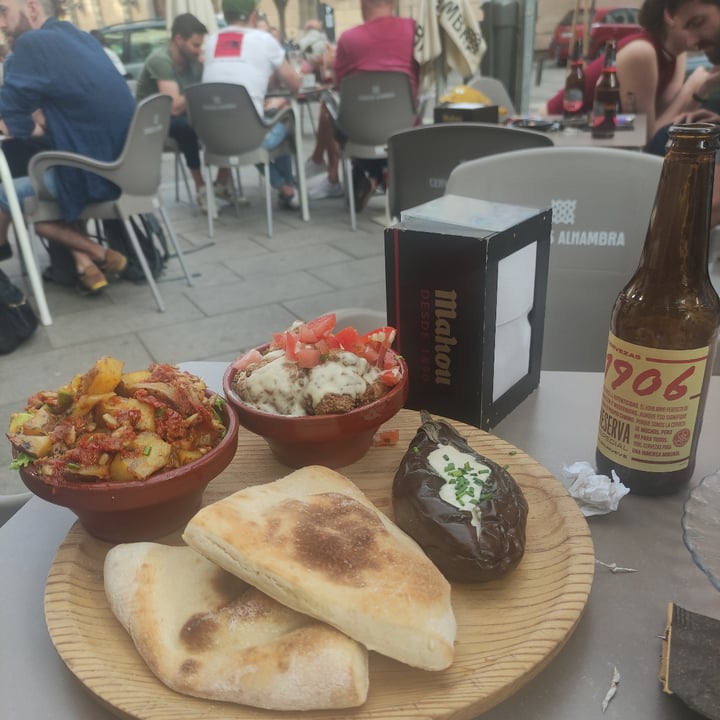 Pura Vida Vegan Bar (Santa y Pura) Madrid, Spain Entrante especial