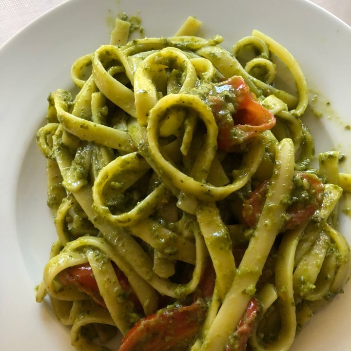 Trader Joe's Vegan Kale, Cashew & Basil Pesto Review abillion