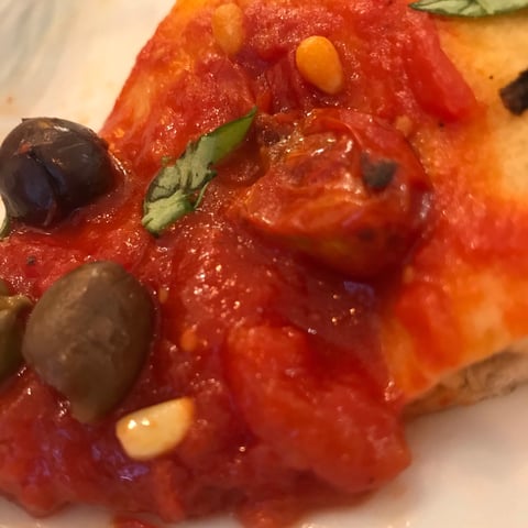 Pizza pomodorini olive
