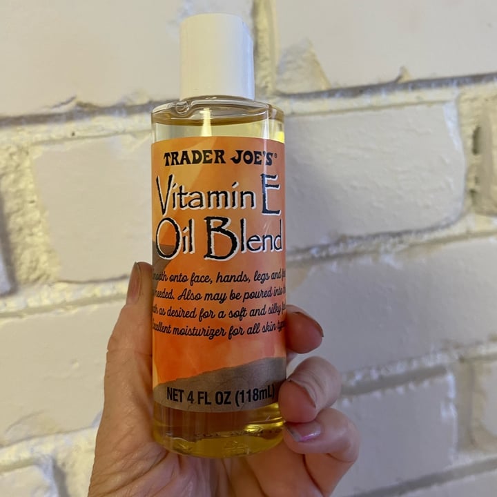 Trader Joe's Vitamin E Oil Blend Review abillion