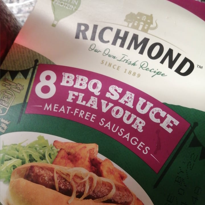 Richmond 8 BBQ Sauce Flavour MeatFree Sausages Review abillion