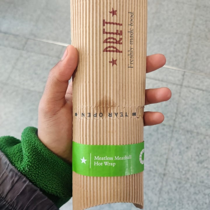 Pret A Manger United Kingdom Meatless Meatball Hot Wrap Review abillion