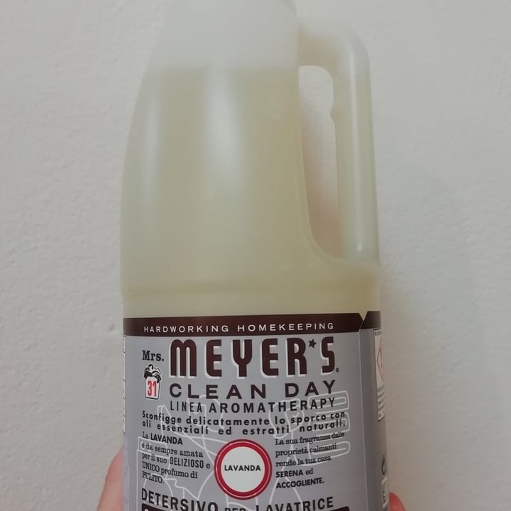 Mrs. Meyer's Clean Day Laundry Detergent Review abillion