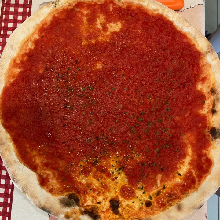 Oggi Pizza Forlì, Italy Pizza Alla Marinara (Pomodoro, Aglio, Origano E