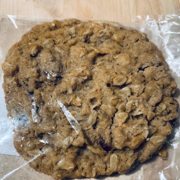 Bloomingfoods Market & Deli Oatmeal Raisin Cookie Review abillion