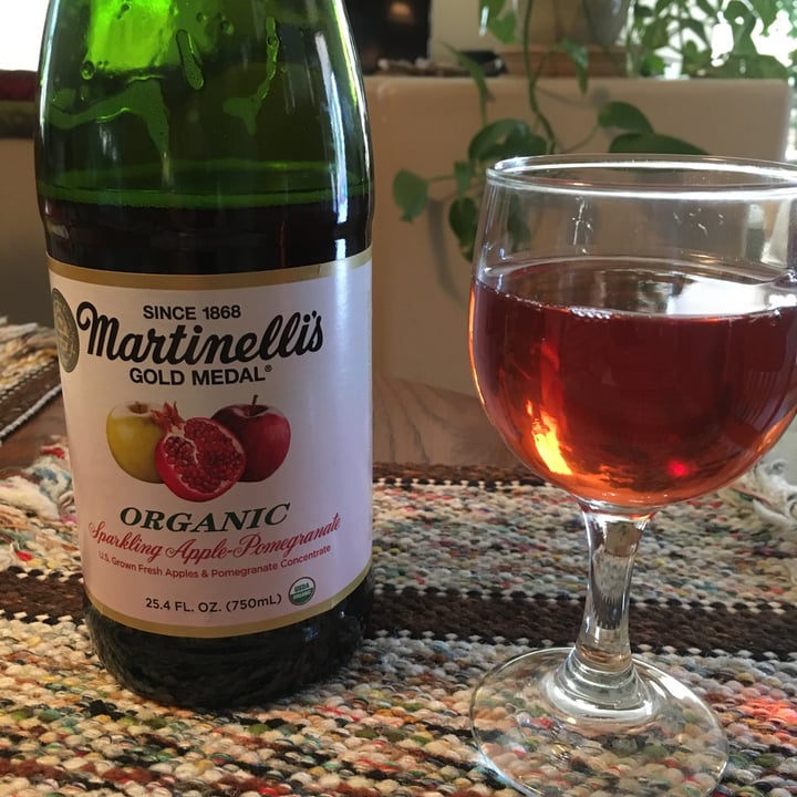 Martinelli's Sparkling Apple Cider Review abillion