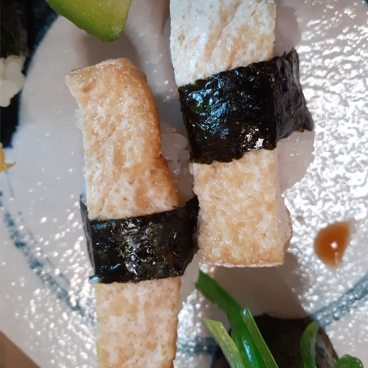 ICHIMI Lucca, Italy Nigiri Tofu Review abillion