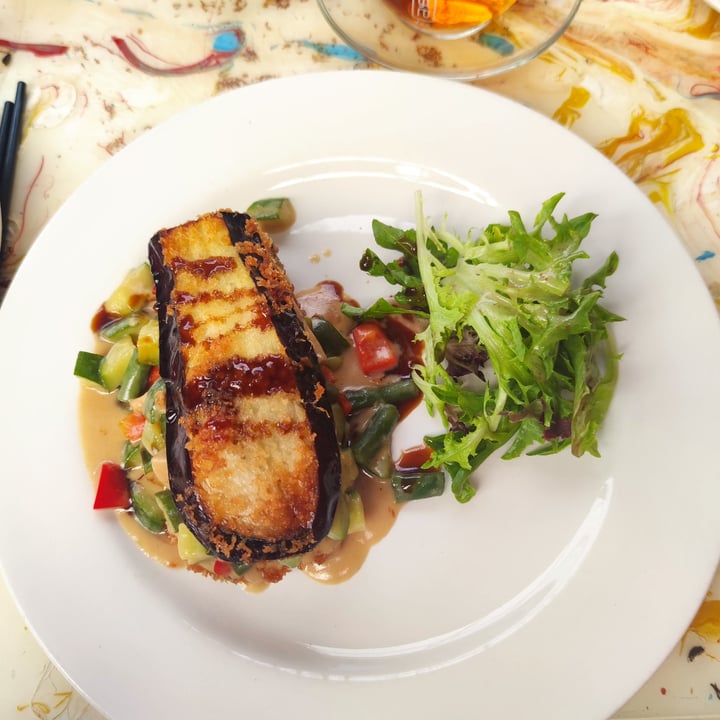 review photo of O’ways Nigiro Teacafe Crumbed Aubergine With Teriyaki Vegetables shared by @sdasneves on 03 Mar 2022 - review