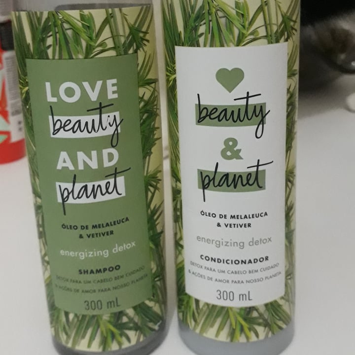 Love Beauty and Coconut Milk & White Jasmine Shampoo Review
