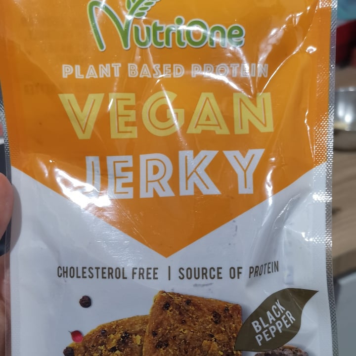 Tong Garden NutriOne Vegan Jerky Black Pepper Review abillion