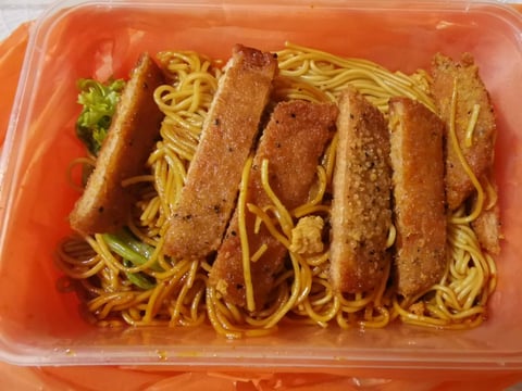 Chicken Cutlet Dry Noodle