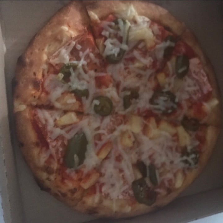 photo of Vegan Pizza Pizza shared by @rocior on  01 Sep 2022 - review