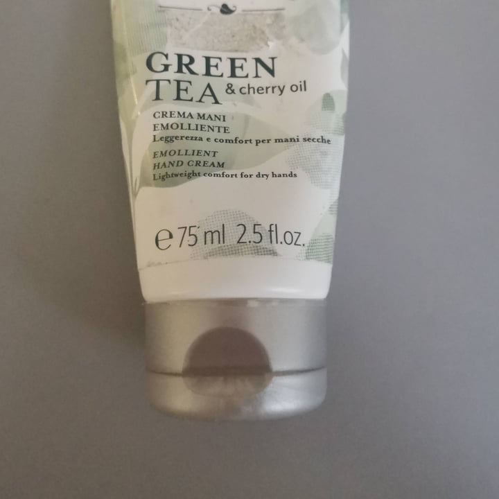English garden Green Tea & Cherry Oil Review abillion